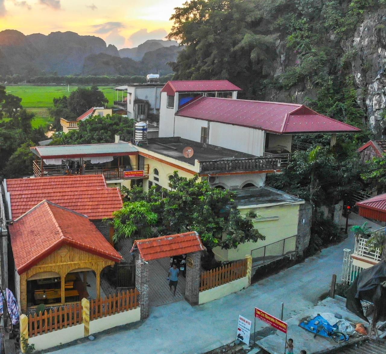 Tam Coc Riverside Ninh Binh